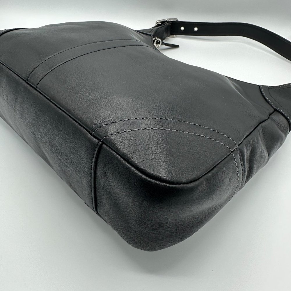 Vintage COACH Legacy Black Leather Hobo Shoulder/Handbag in EVC - Picture 6 of 16
